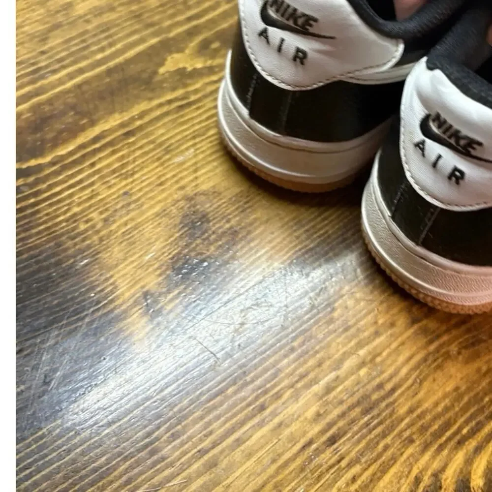 Nike Black Sneakers Size 5Y